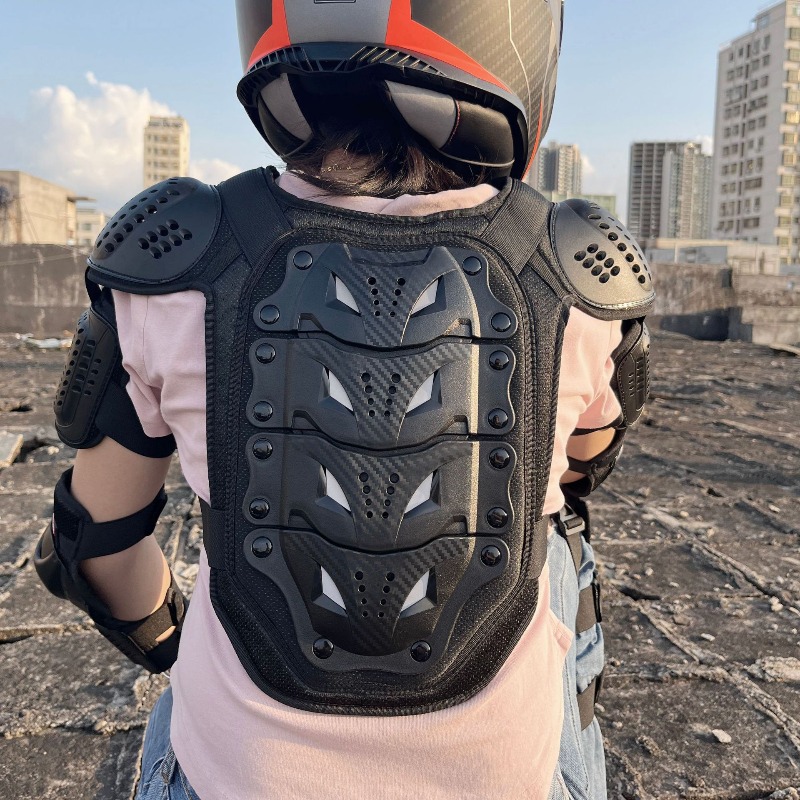 معدات حماية للشباب من QIKUI لل - مراجعة Motorcycle Gear Youth وسعره