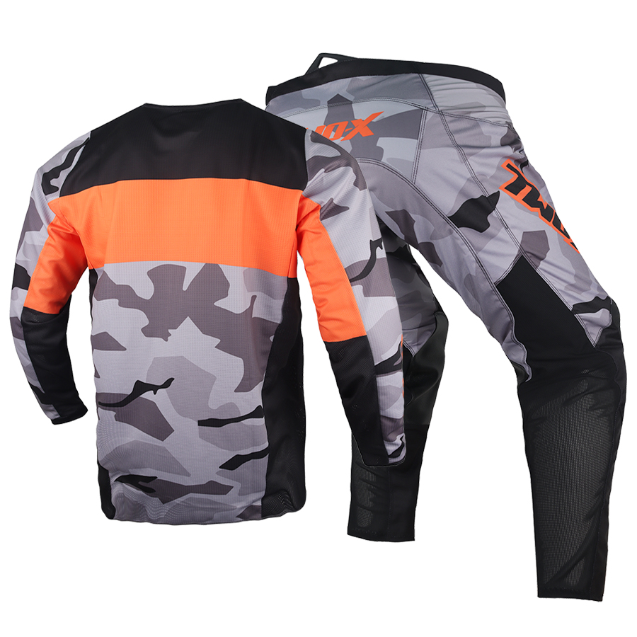 طقم ملابس جديد للدراجات الناري - مراجعة Motorcycle Gear Sale وسعره